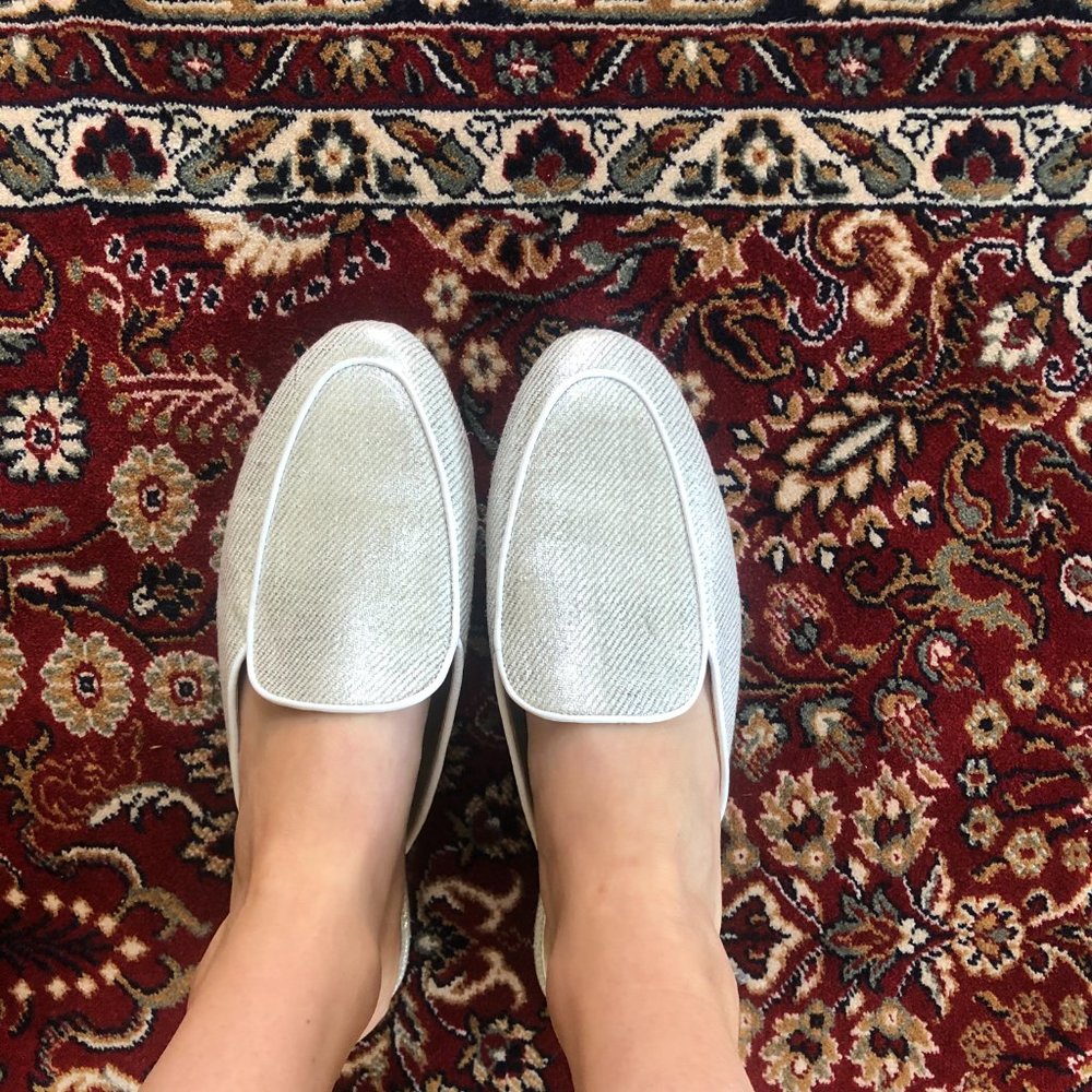 Etienne Aigner Size 9 Silver Shoes